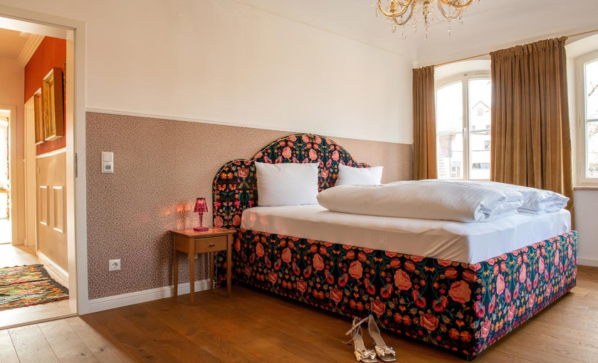 Au&szlig;ergew&ouml;hnlich &Uuml;bernachten im Schloss Rottenburg f&uuml;r 8 (2 N&auml;chte) Bild 2