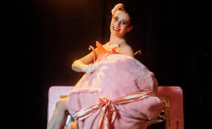 Burlesque Bijoux Show Bild 2