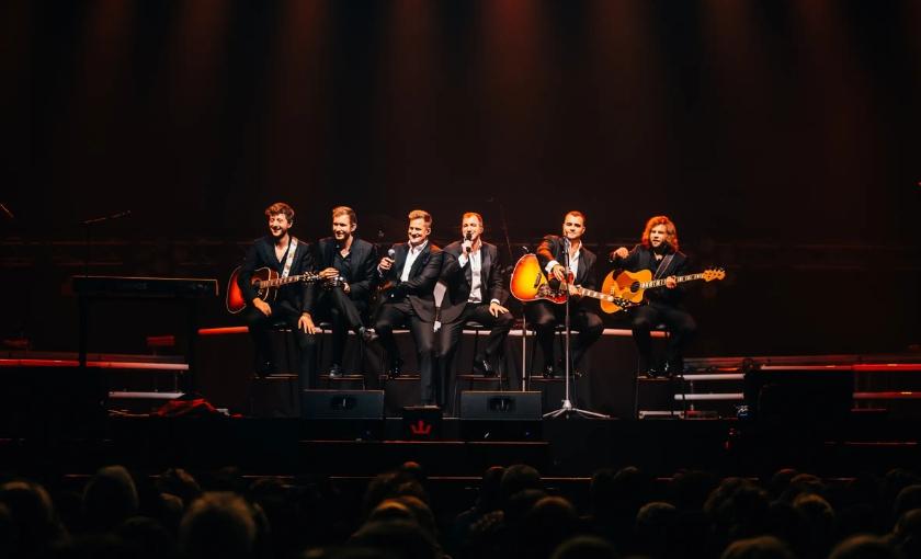 Bee Gees by Maincourse Bild 3