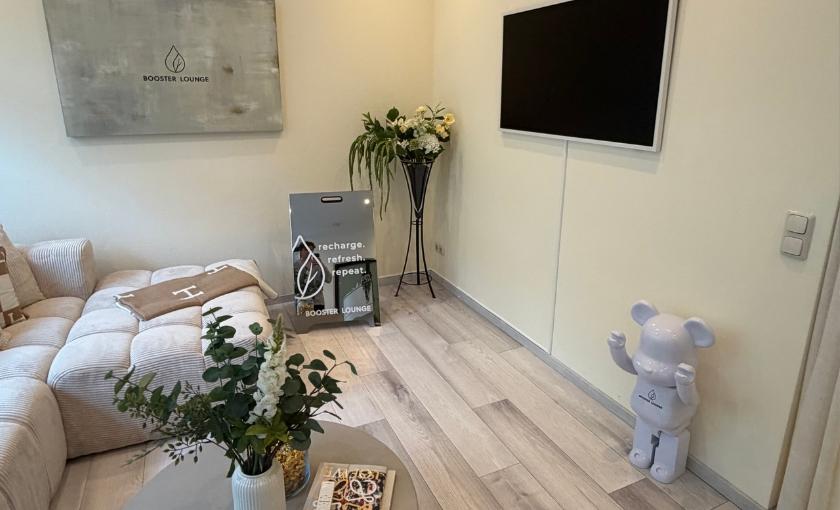 BOOSTER LOUNGE Bild 2