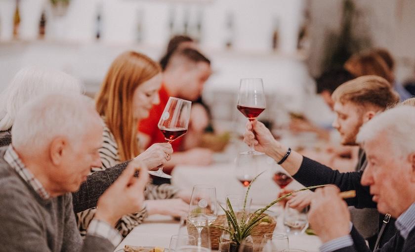Entkorkte Kunst: Dein Wein & K&auml;se Tasting Bild 1